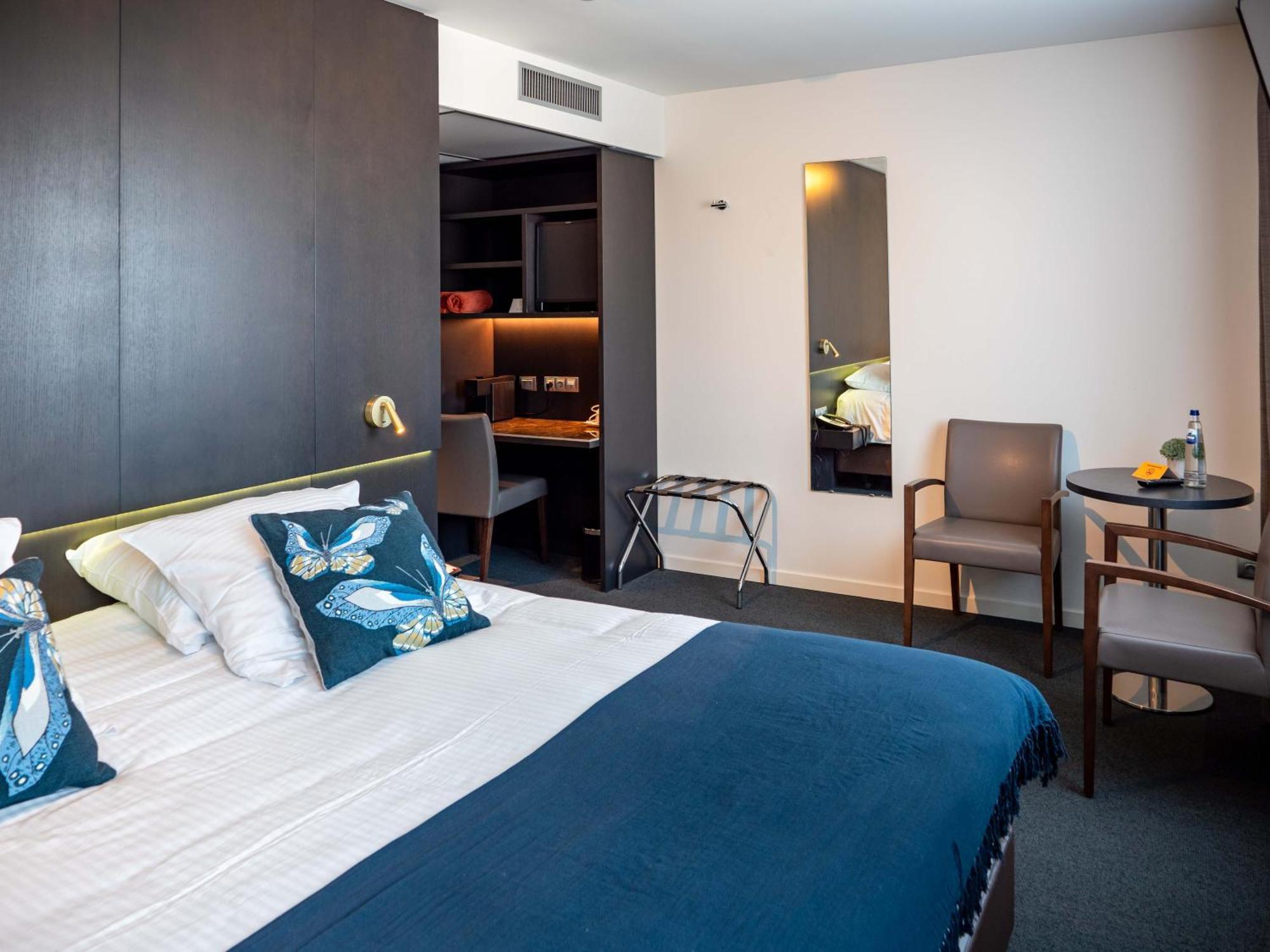 Tower Hotel Алст Екстериор снимка