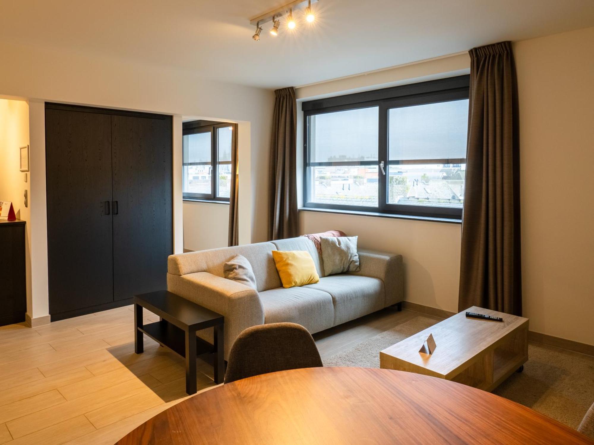 Tower Hotel Алст Екстериор снимка