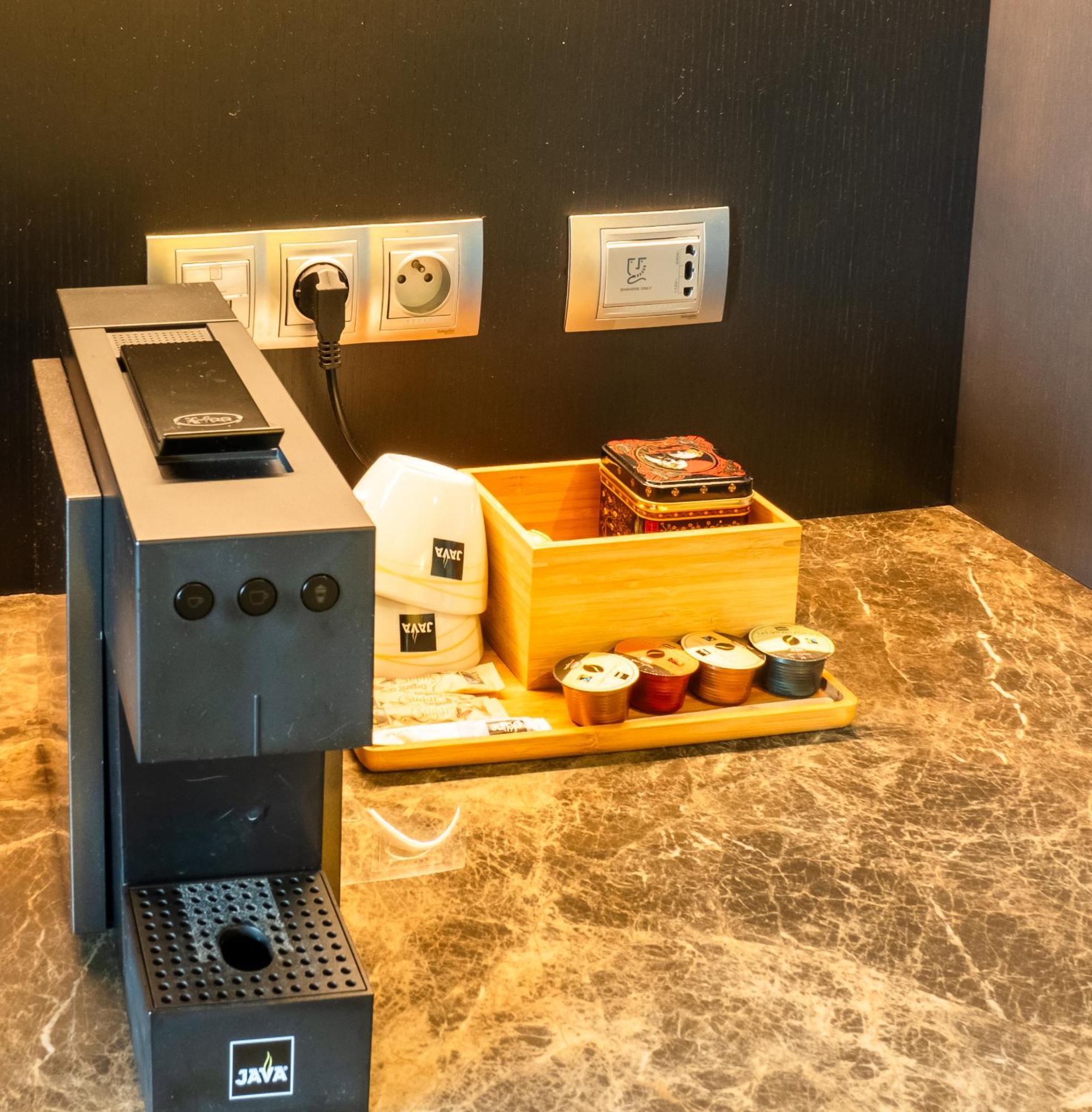 Tower Hotel Алст Екстериор снимка
