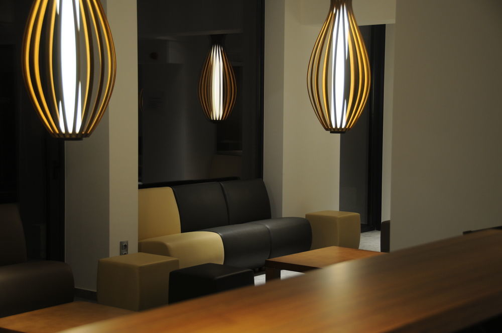 Tower Hotel Алст Екстериор снимка